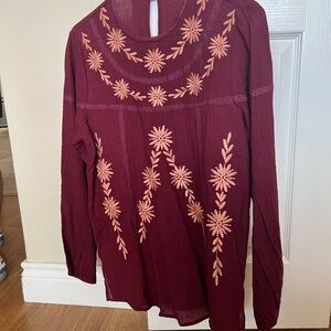 ANDREE BY UNIT Burgundy Floral Embroidered Blouse